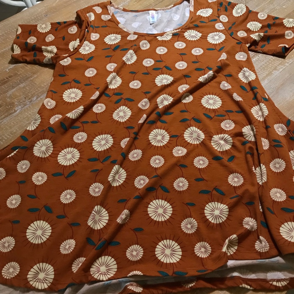 Lularoe Perfect T